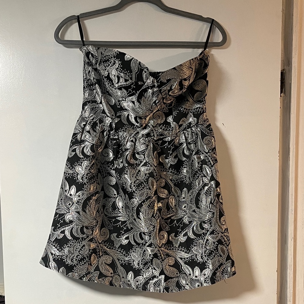 Elegant Black and Silver Paisley Mini Dress